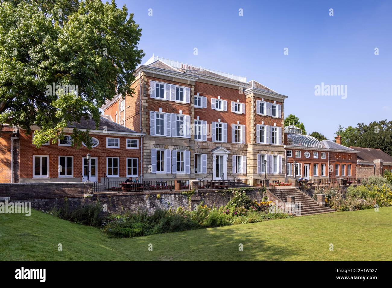 York House est une demeure ancestrale historique de Twickenham, en Angleterre, et sert actuellement comme hôtel de ville du quartier de Londres de Richmond-upon-Thames. Banque D'Images