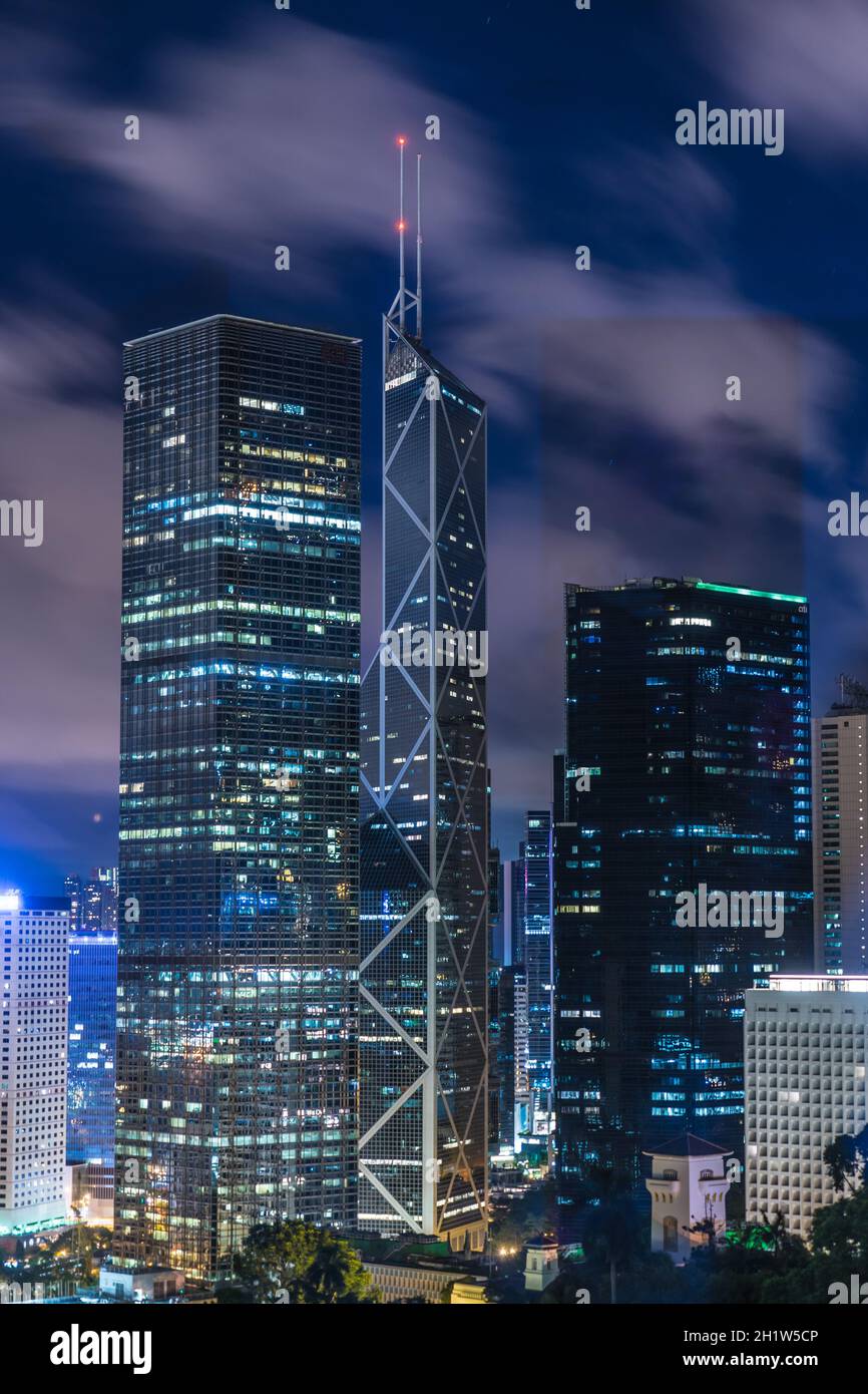 Des gratte-ciels de Hong Kong vue de nuit de la région administrative spéciale. Lieu de tournage : région administrative spéciale de Hong Kong Banque D'Images