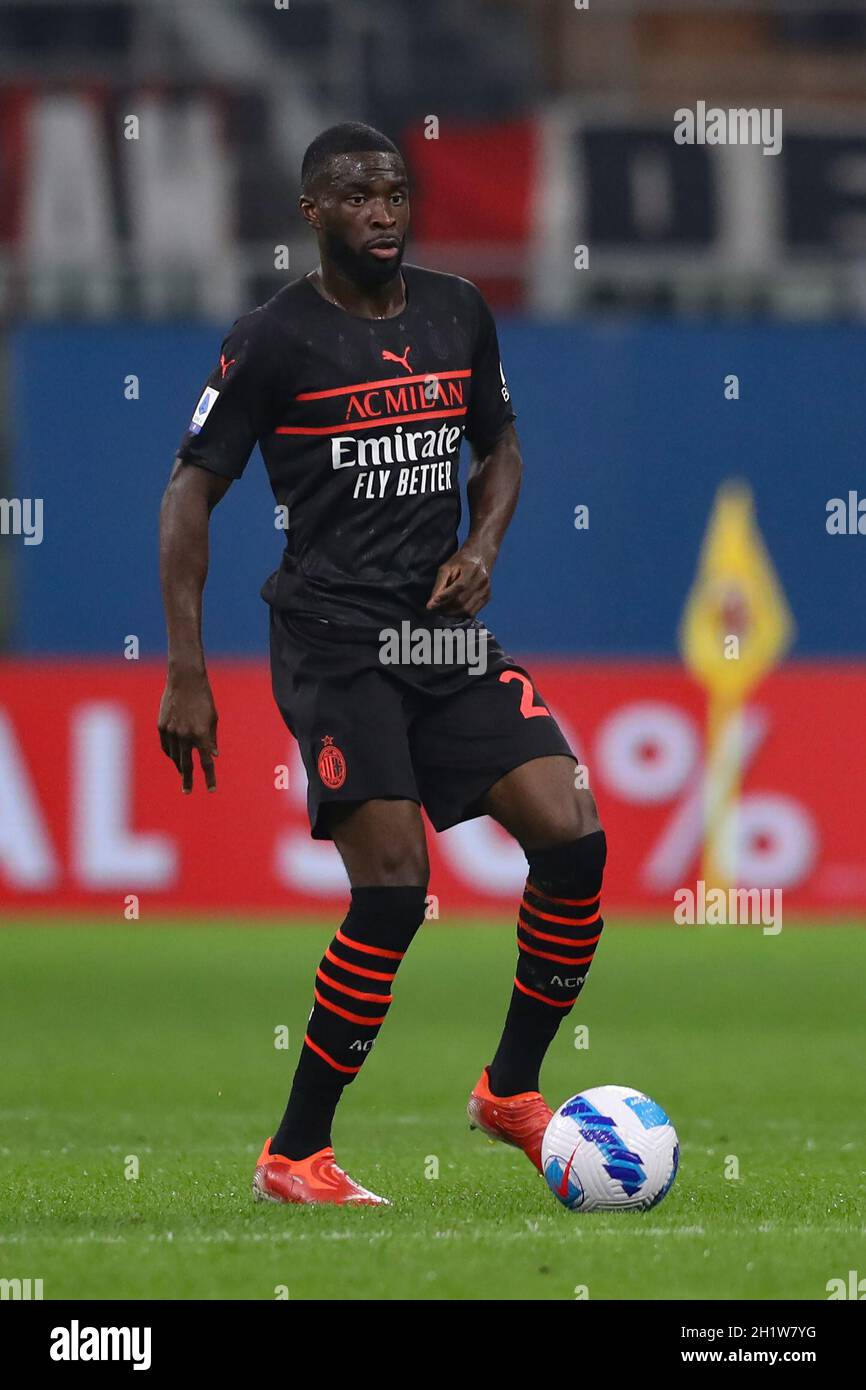 Milan, Italie, 16 octobre 2021.Fikayo Tomori de l'AC Milan pendant la série Un match à Giuseppe Meazza, Milan.Le crédit photo devrait se lire: Jonathan Moscrop / Sportimage Banque D'Images