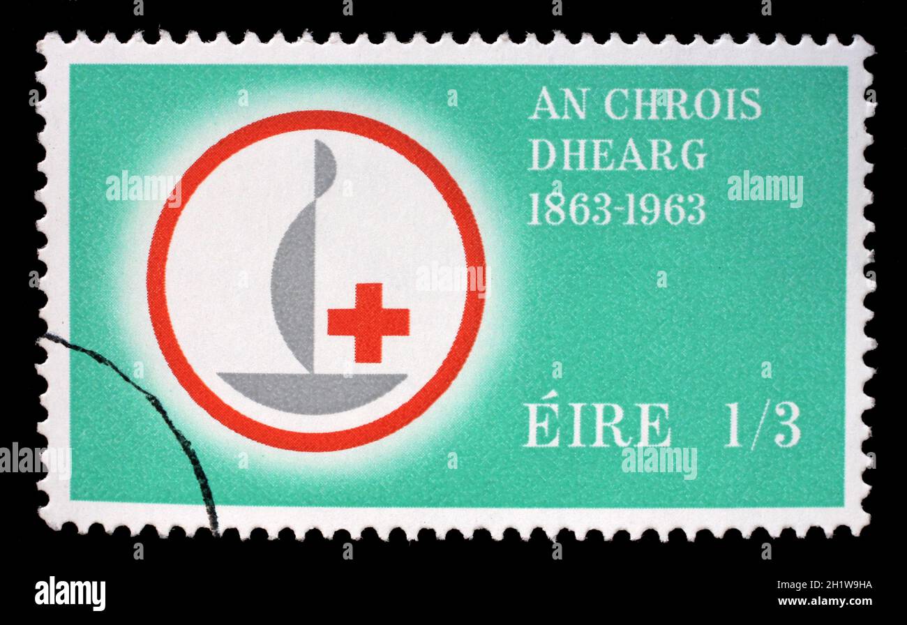 Timbre imprimé en Irlande pour célébrer les 100 ans de la Croix-Rouge, vers 1963 Banque D'Images