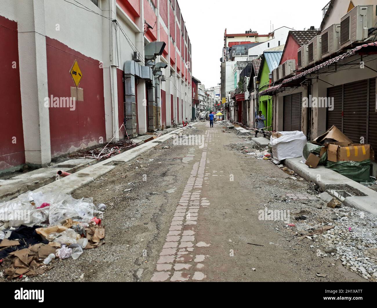 Beaucoup de rues de Garbage et de sale après le festival Saint Hari Raya Aidilfitri ramzan ramadan à Kuala Lumpur, en Malaisie Banque D'Images