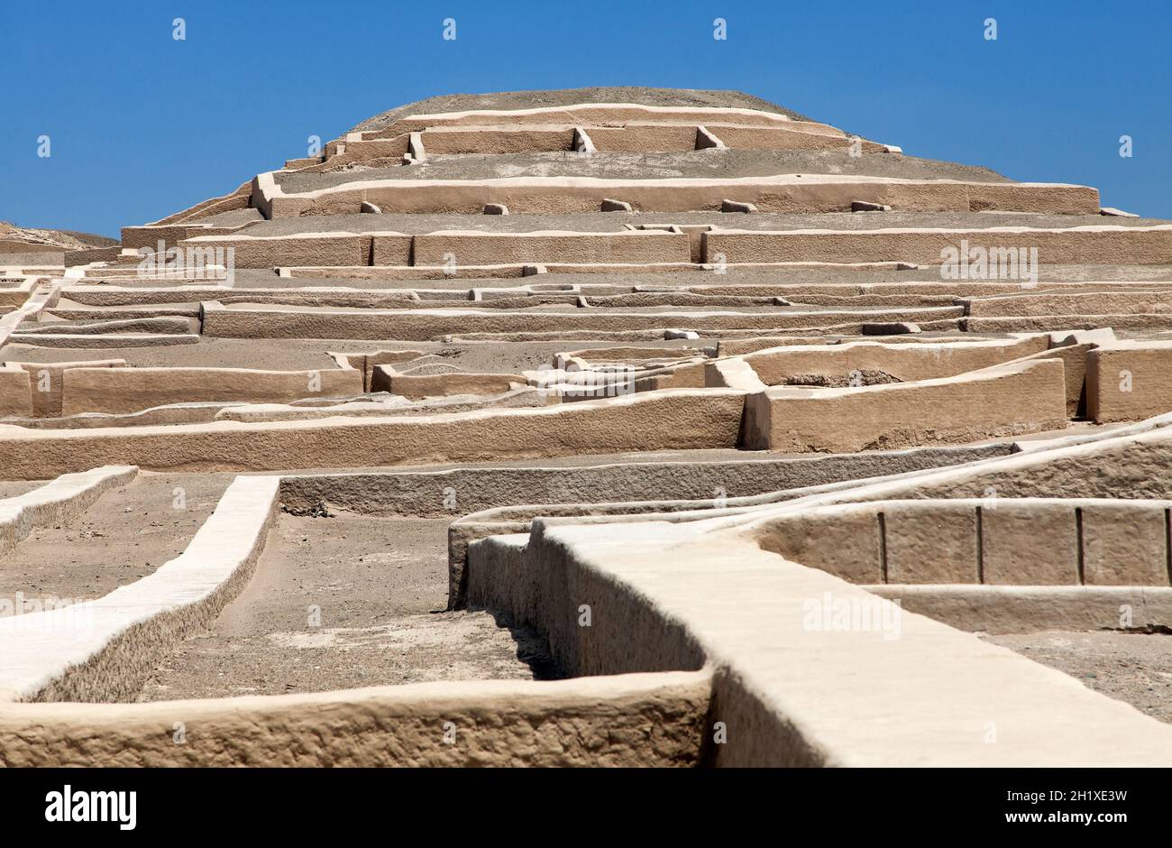 Pyramide de Nazca au site archéologique de Cahuachi dans le désert de Nazca Du Pérou Banque D'Images