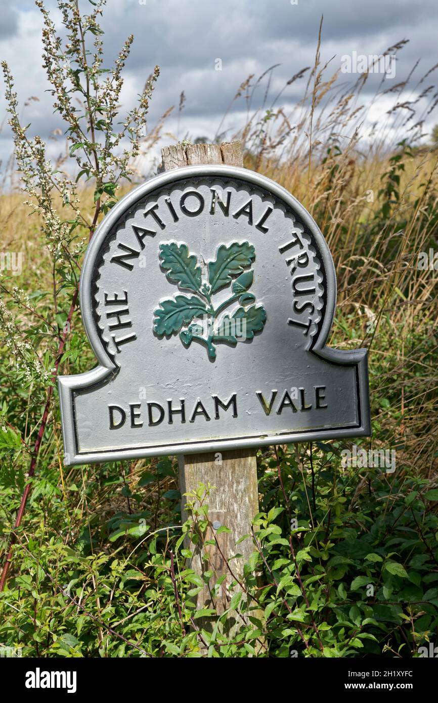 Signe de confiance nationale pour Dedham Vale. Banque D'Images