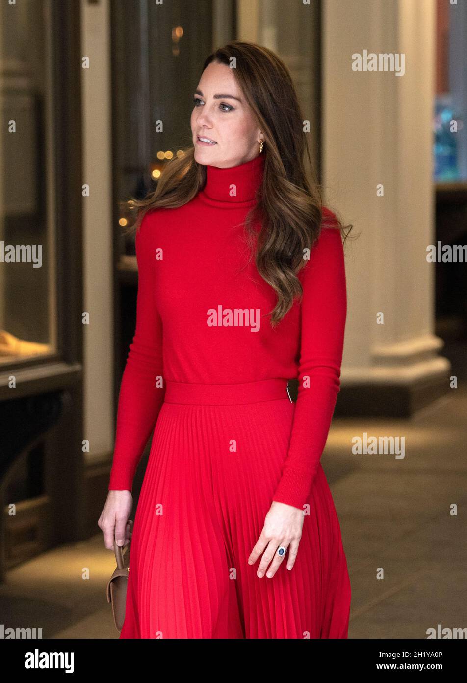 Londres, Royaume-Uni.19 octobre 2021.19 octobre 2021.Londres, Royaume-Uni Catherine, duchesse de Cambridge à BAFTA.Dirigée par le Forward Trust, prendre des mesures sur la toxicomanie est une campagne à long terme qui vise à améliorer la sensibilisation et la compréhension de la toxicomanie, de ses causes et de son ampleur dans la société afin de permettre à plus de personnes de demander et de recevoir de l'aide.Crédit : Doug Peters/Alamy Live News Banque D'Images