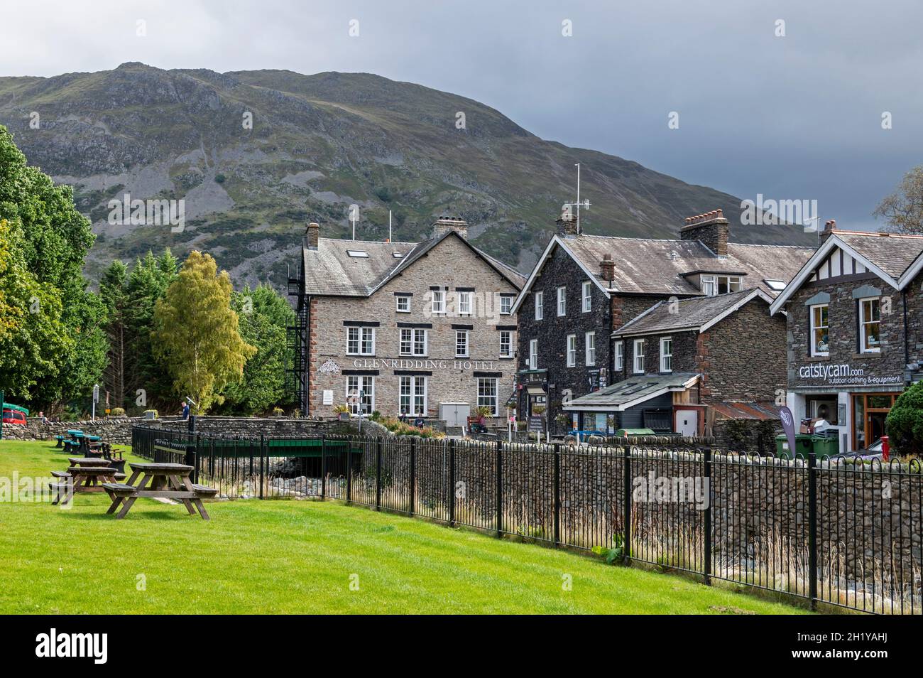 Partie du village de Glenridding près d'Ullswater, le deuxième plus grand lac de neuf milles de long dans le parc national Lake District à Cumbria, en Grande-Bretagne.Glen Banque D'Images