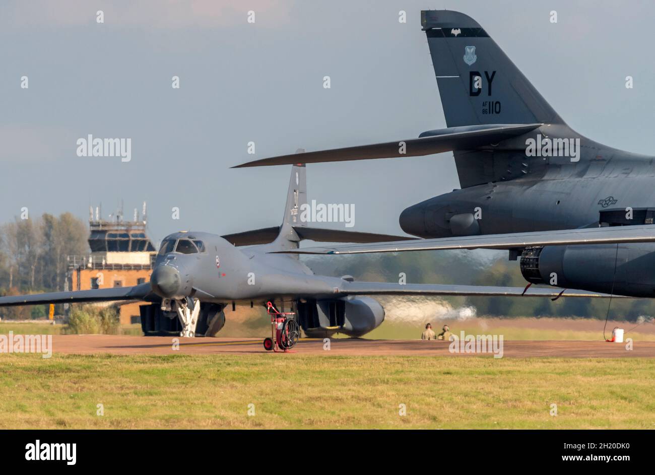 B1 avions lancer déployés de Dyess, AFB, à Fairford dans le cadre de la Force opérationnelle Bomber Europe. Les B1 appartiennent à l'escadron de la bombe expéditionnaire 9th Banque D'Images