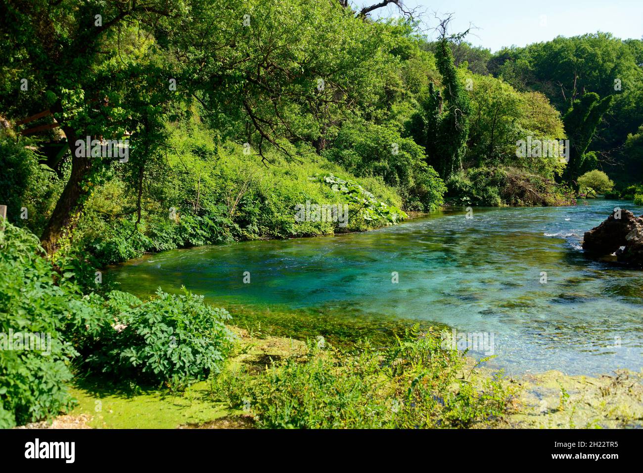 Blue Eye, Karst Spring, Syri i Kalter, Bistrica River, Saranda,Albanie Banque D'Images