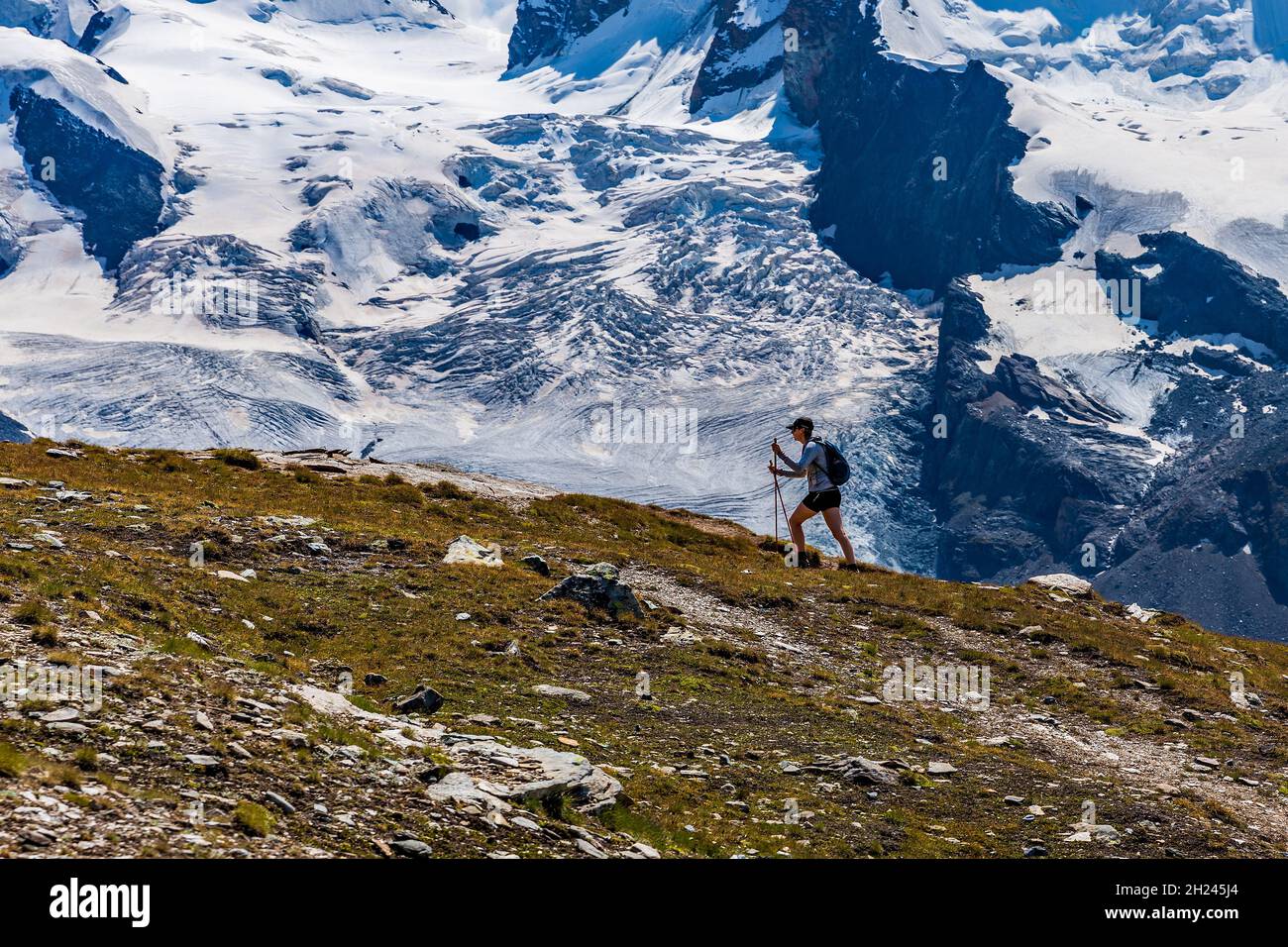 Alpes suisses pendant l'été par un jour bleu, Zermatt Matterhorn Suisse Banque D'Images