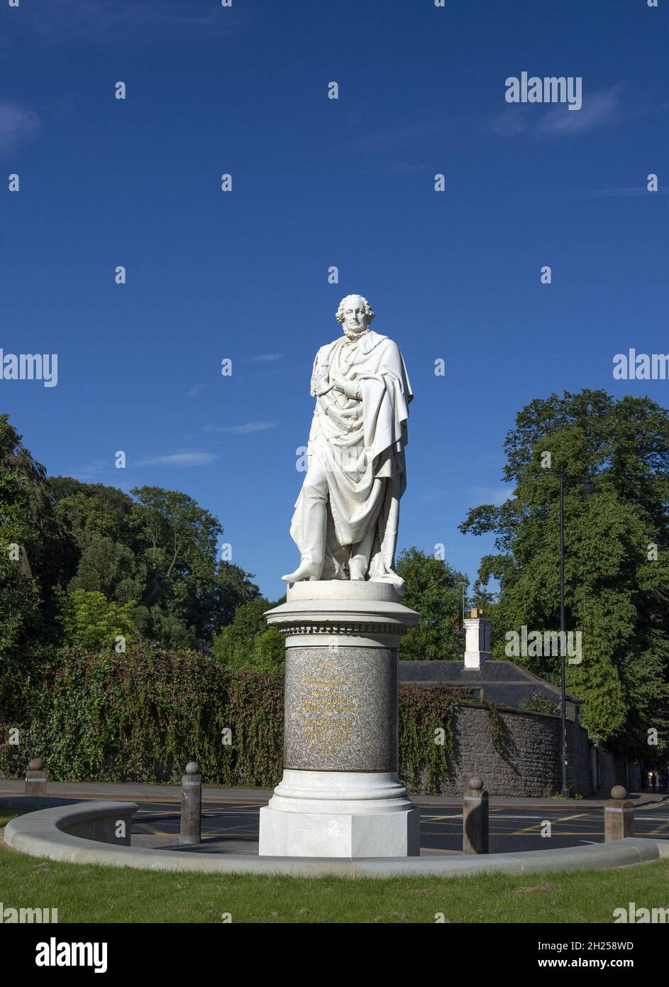 Statue du comte de Dudley une statue classée Grade II située au rond-point au sommet de Castle Hill à Dudley, West Midlands, Royaume-Uni Banque D'Images