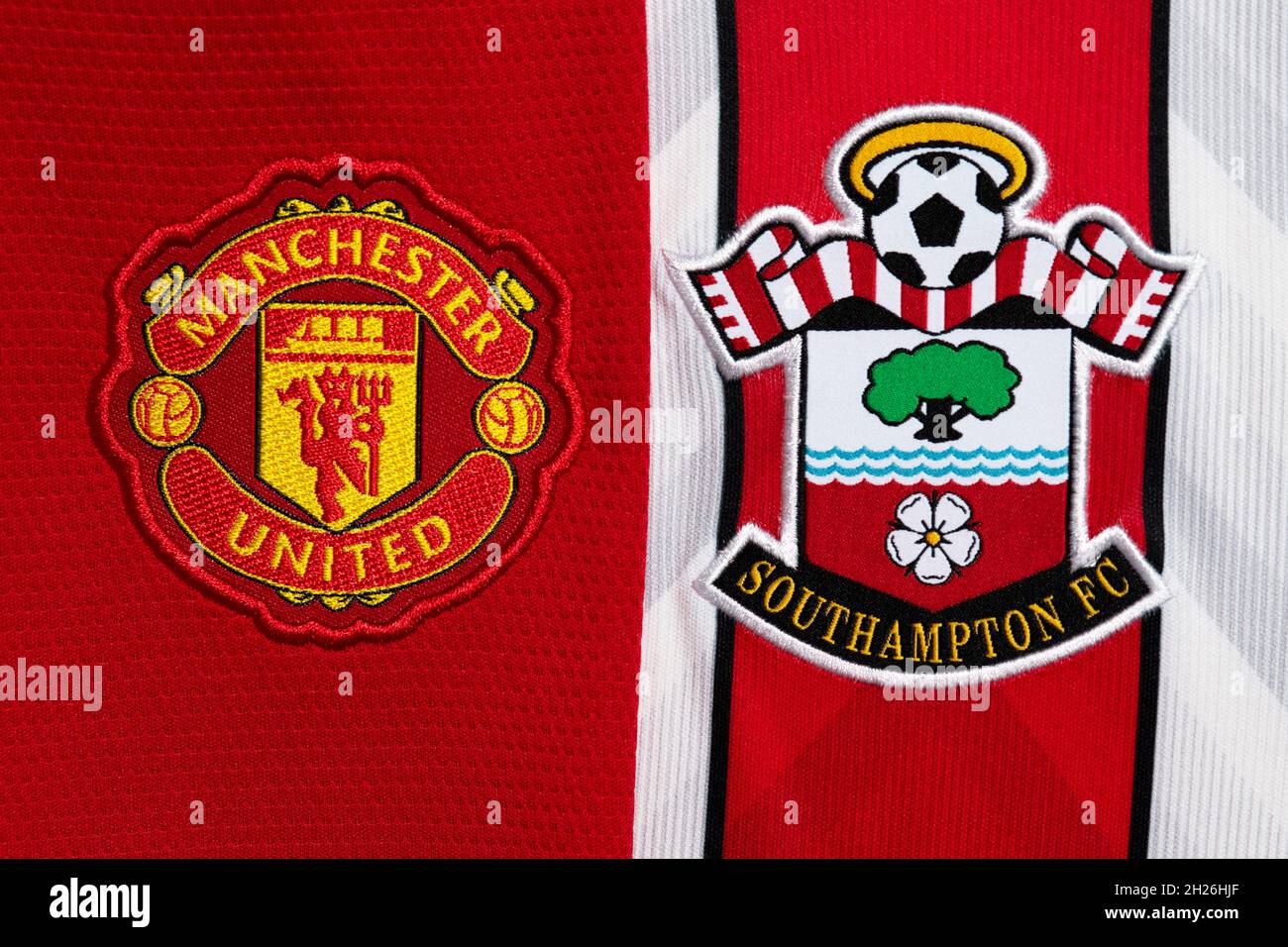 Gros plan sur l'écusson du club de Man United et Southampton. Banque D'Images