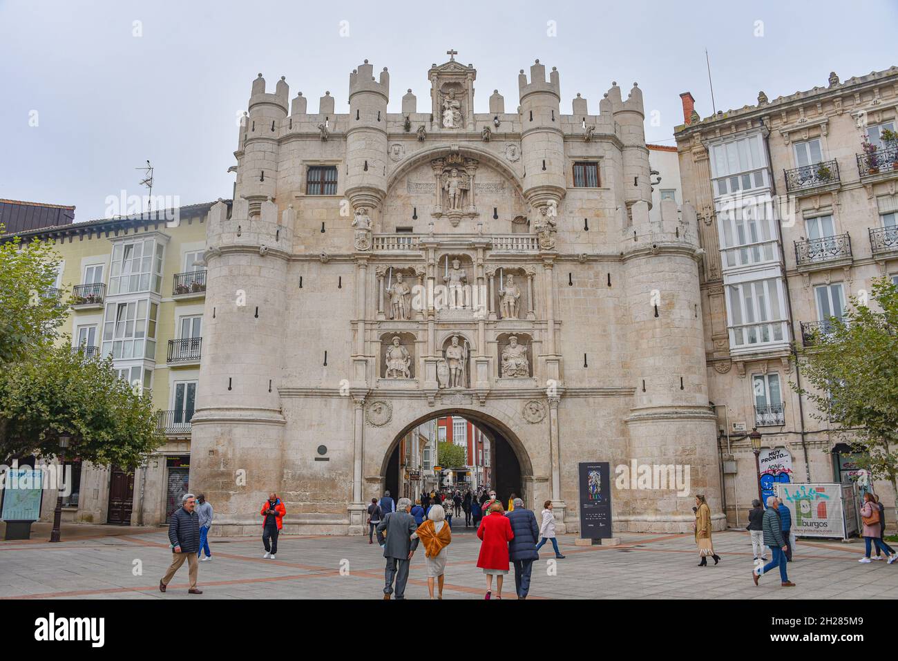 Burgos, Espagne - 16 octobre 2021 : l'arche de Santa Maria (Arco de Santa Maria) à Burgos, Espagne Banque D'Images