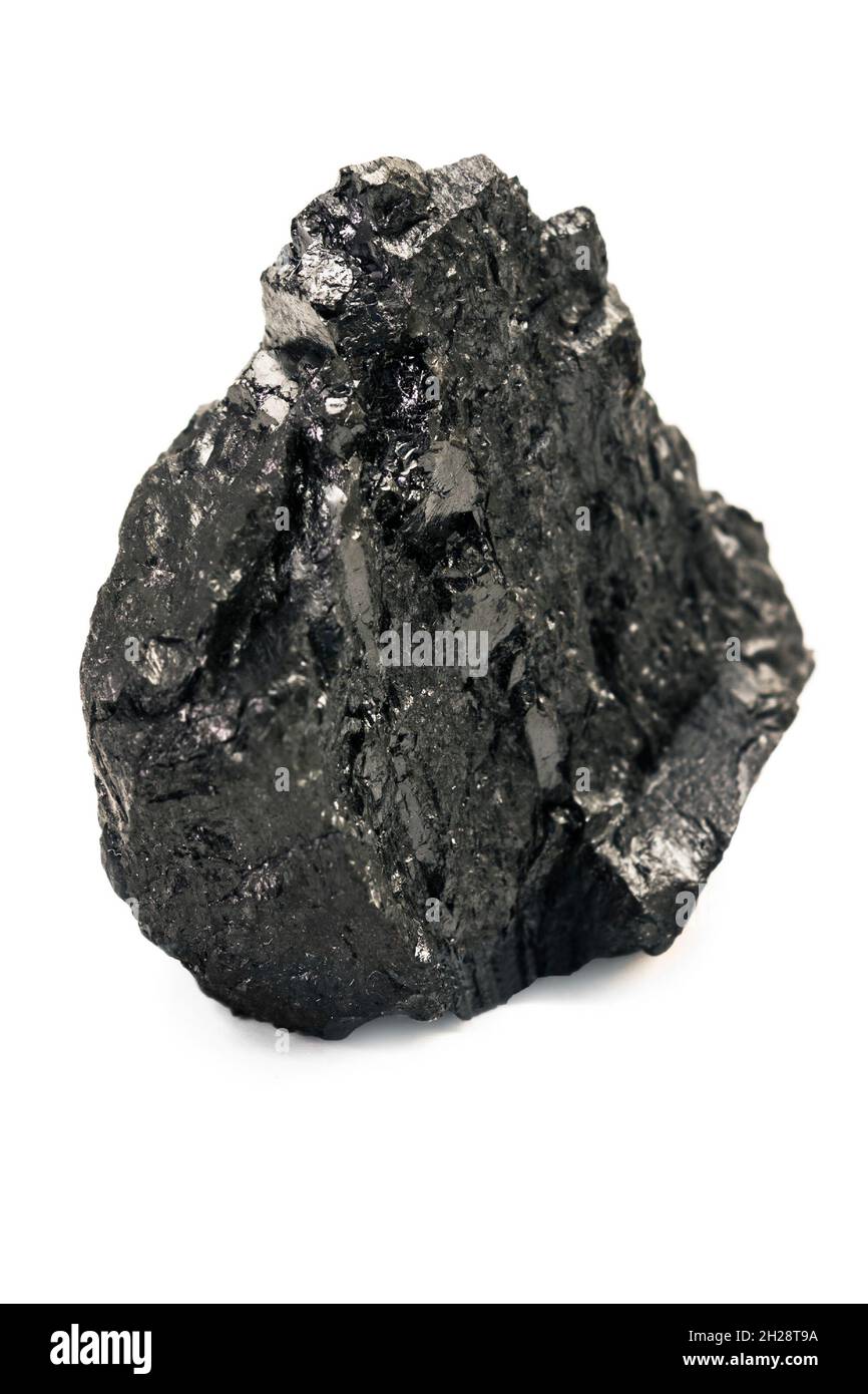 Morceau de charbon noir, anthracite, isolé sur fond blanc.Gros plan Banque D'Images