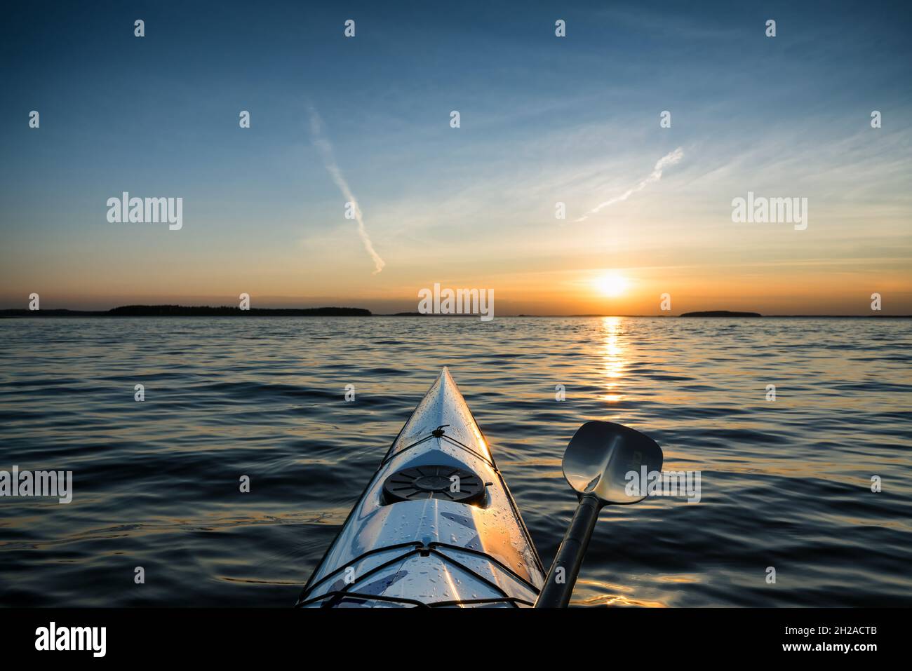 Coucher de soleil près de l'île Satamosaari, Lappeenranta, Finlande Banque D'Images