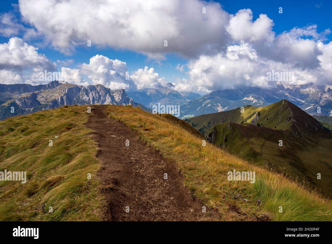 Magnifique paysage des Dolomites en septembre. Banque D'Images