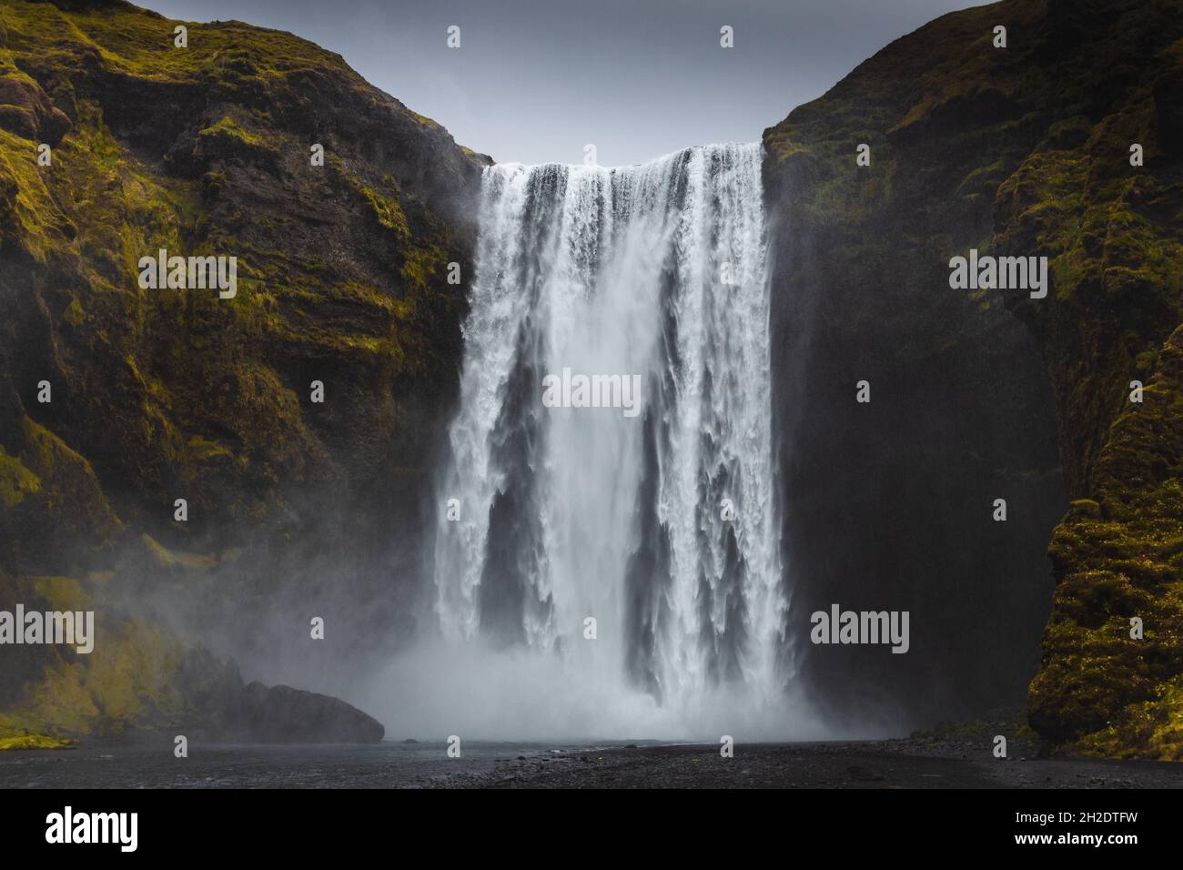 Cascade Skógafoss en Islande Banque D'Images