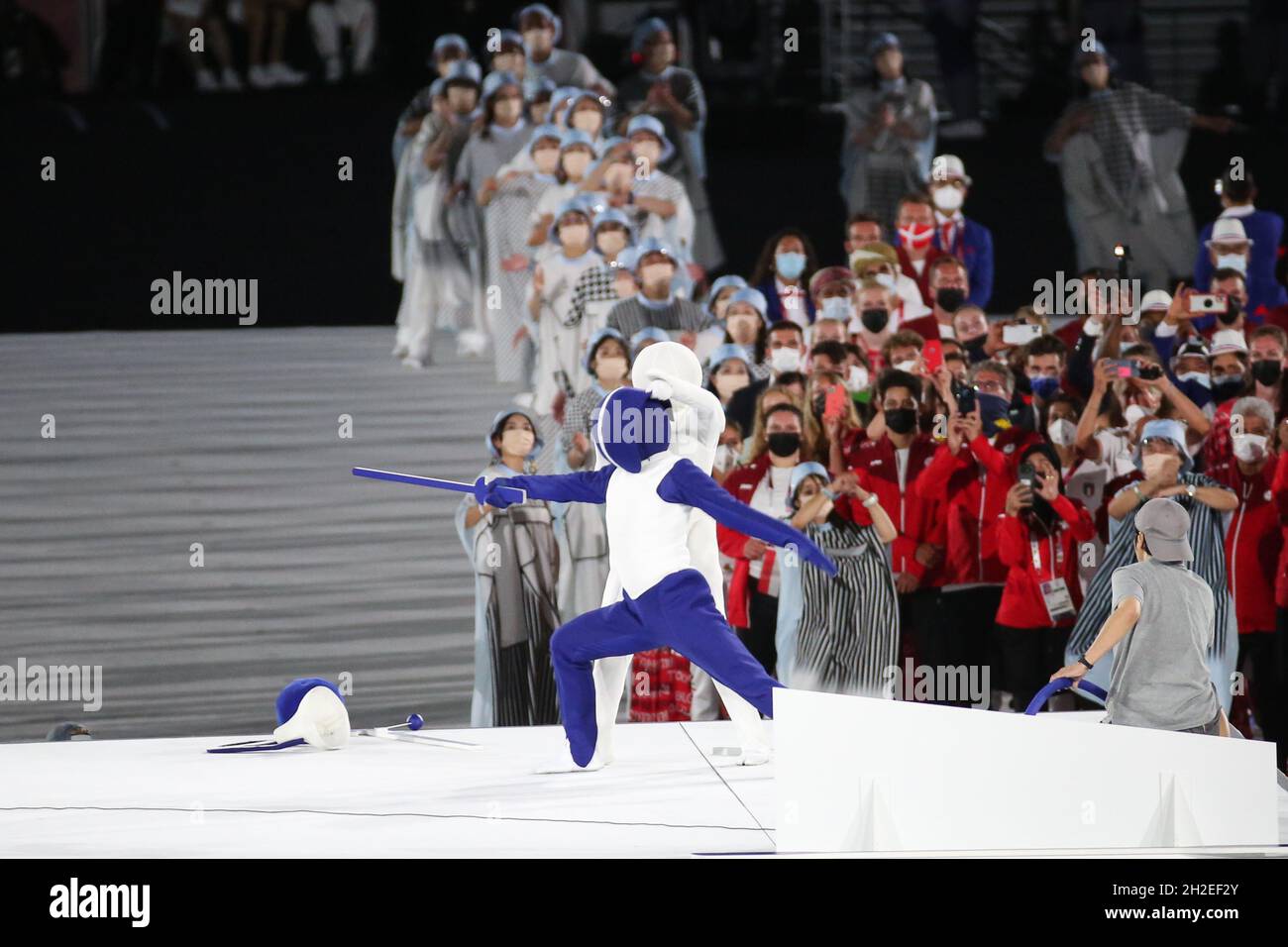23 JUILLET 2021 - TOKYO, JAPON : récréation en direct de 50 pictogrammes représentant les 50 disciplines de ces Jeux Olympiques lors du Ceremon d'ouverture Banque D'Images
