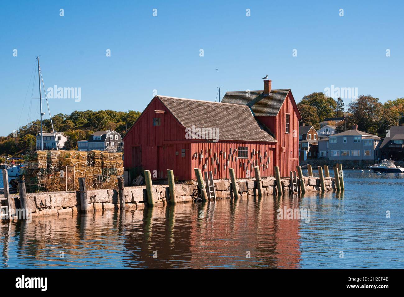 Cabane de pêche rouge historique, motif no 1, vue du village côtier de Rockport, dans le Massachusetts, en Nouvelle-Angleterre, vue par une journée ensoleillée Banque D'Images