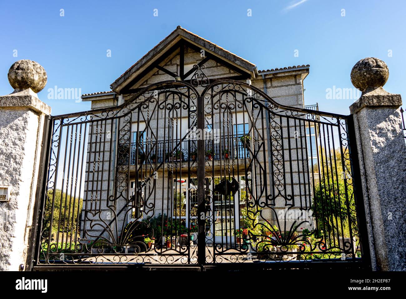 grande porte forgée Banque D'Images