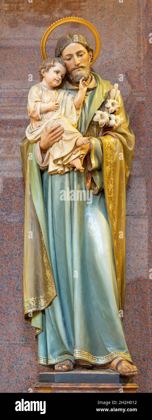 ROME, ITALIE - 28 AOÛT 2021 : la fresque de Mark l'évangéliste dans l'église San Girolamo dei Taky par Pietro Gagliardi (1847-1852). Banque D'Images