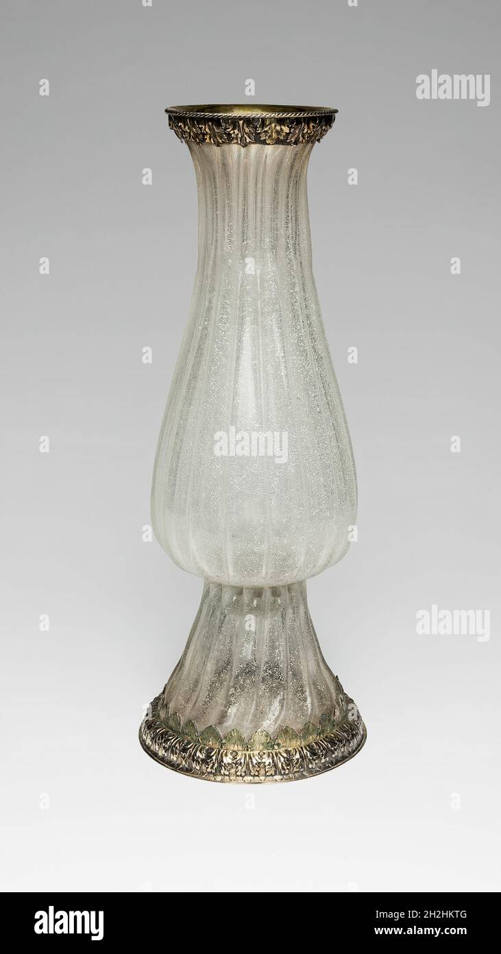 Vase (un de paire), pays-Bas, nord, c.1675-c.1685. Banque D'Images