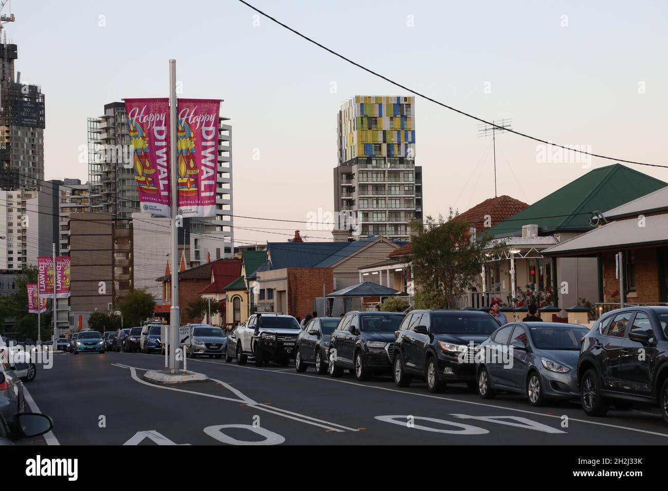 Harris Park, Nouvelle-Galles du Sud, Australie.22 octobre 2021.«Happy Diwali bannière sur Wigram Street, Harris Park, Little India de Sydney.Credit: Richard Milnes/Alamy Live News Banque D'Images