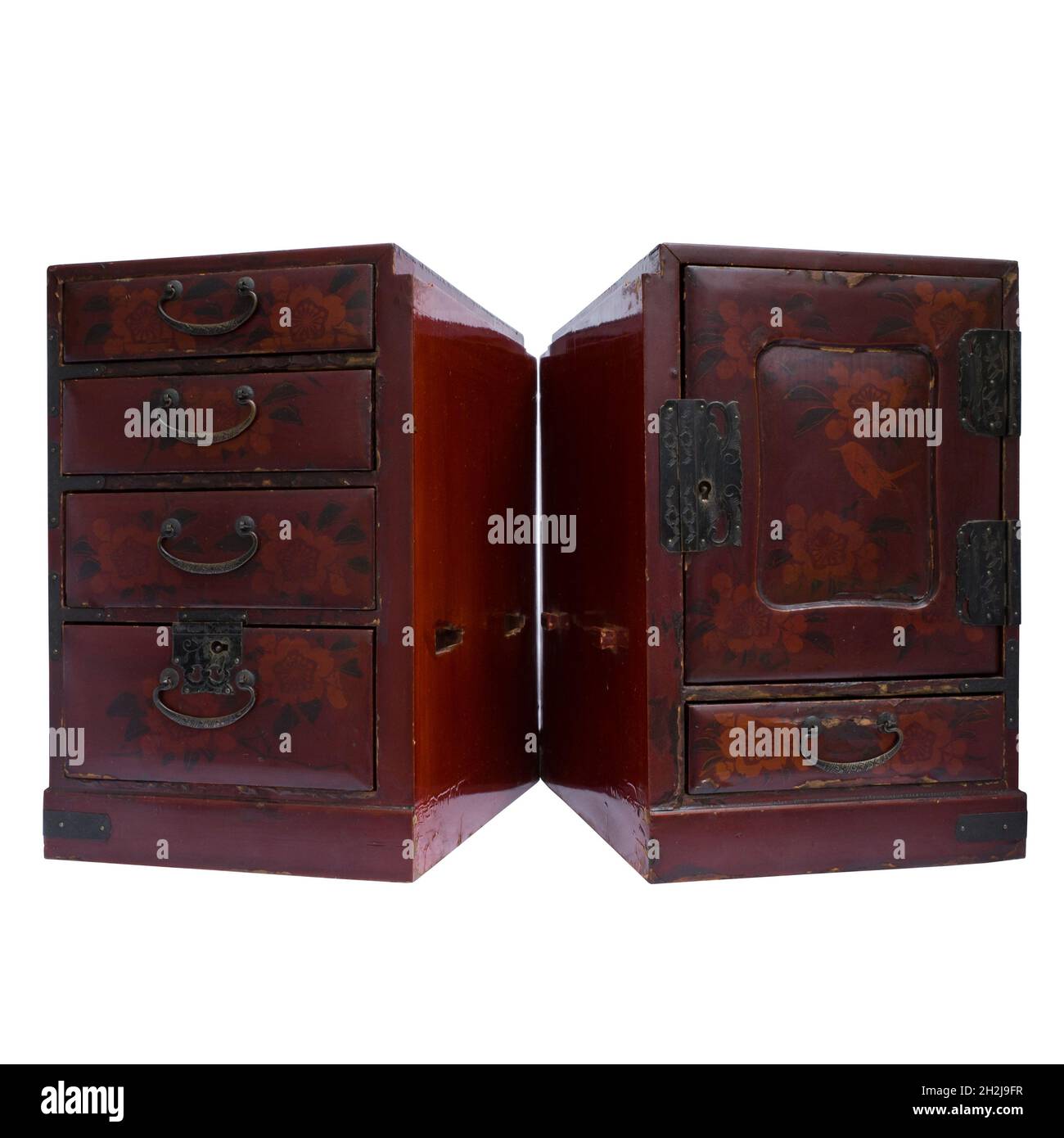 Armoire ancienne japonaise Banque d'images détourées Alamy