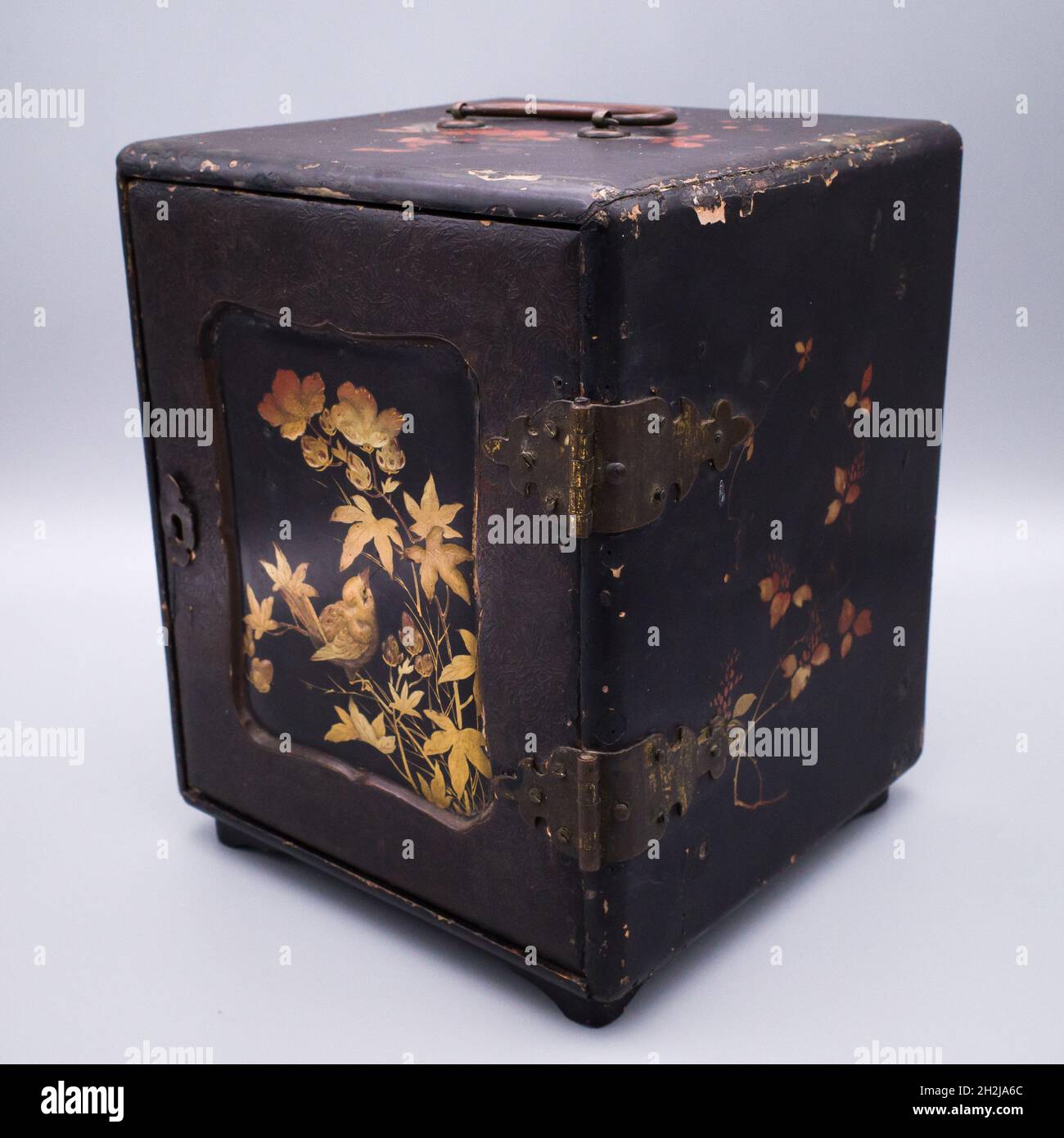 Armoire ancienne japonaise Banque de photographies et d’images à haute