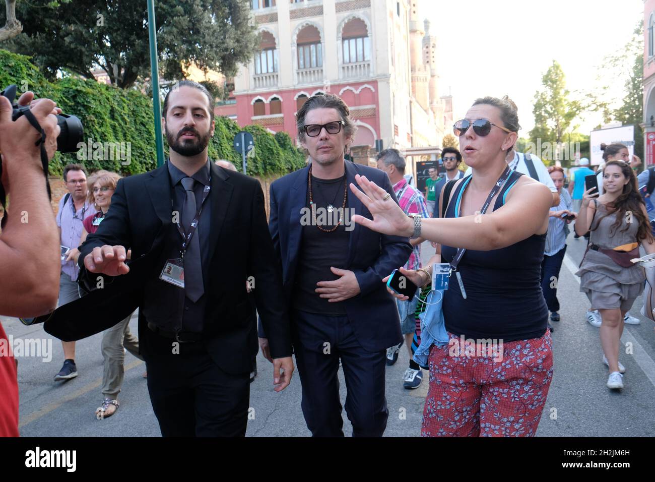 L'acteur ETAN Hawke arrive au 74e Festival du film de Venise à Venise, Italie le 30 août 2017.(MVS) Banque D'Images