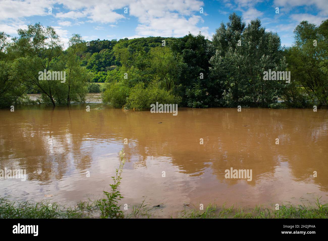 La Moselle a inondé des parties de la ville de Trèves, changement climatique, Allemagne, été 2021 Banque D'Images