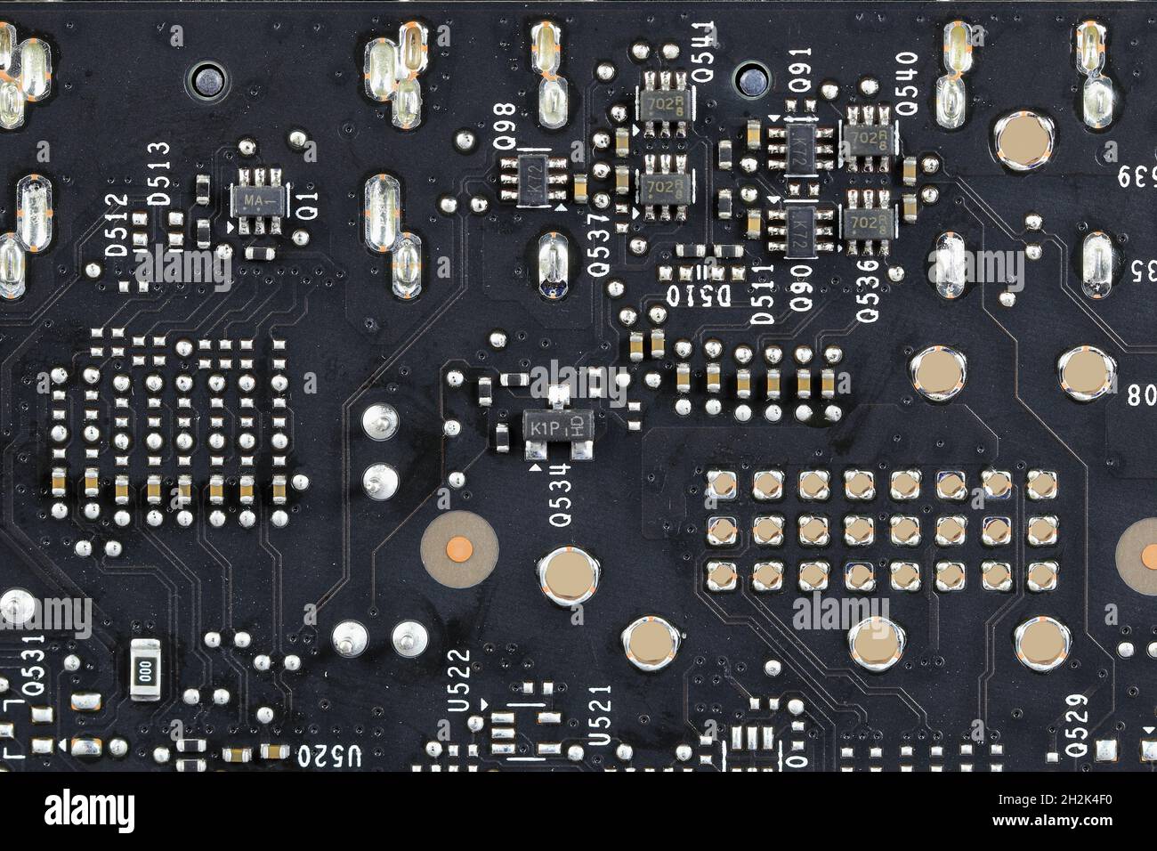 Carte de circuit imprimé de l'ordinateur avec composants électroniques après utilisation. Banque D'Images