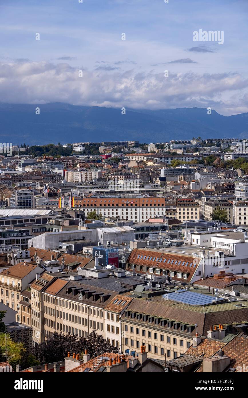 Vue sur les bâtiments anciens et modernes de la ville, Genève, Suisse Banque D'Images