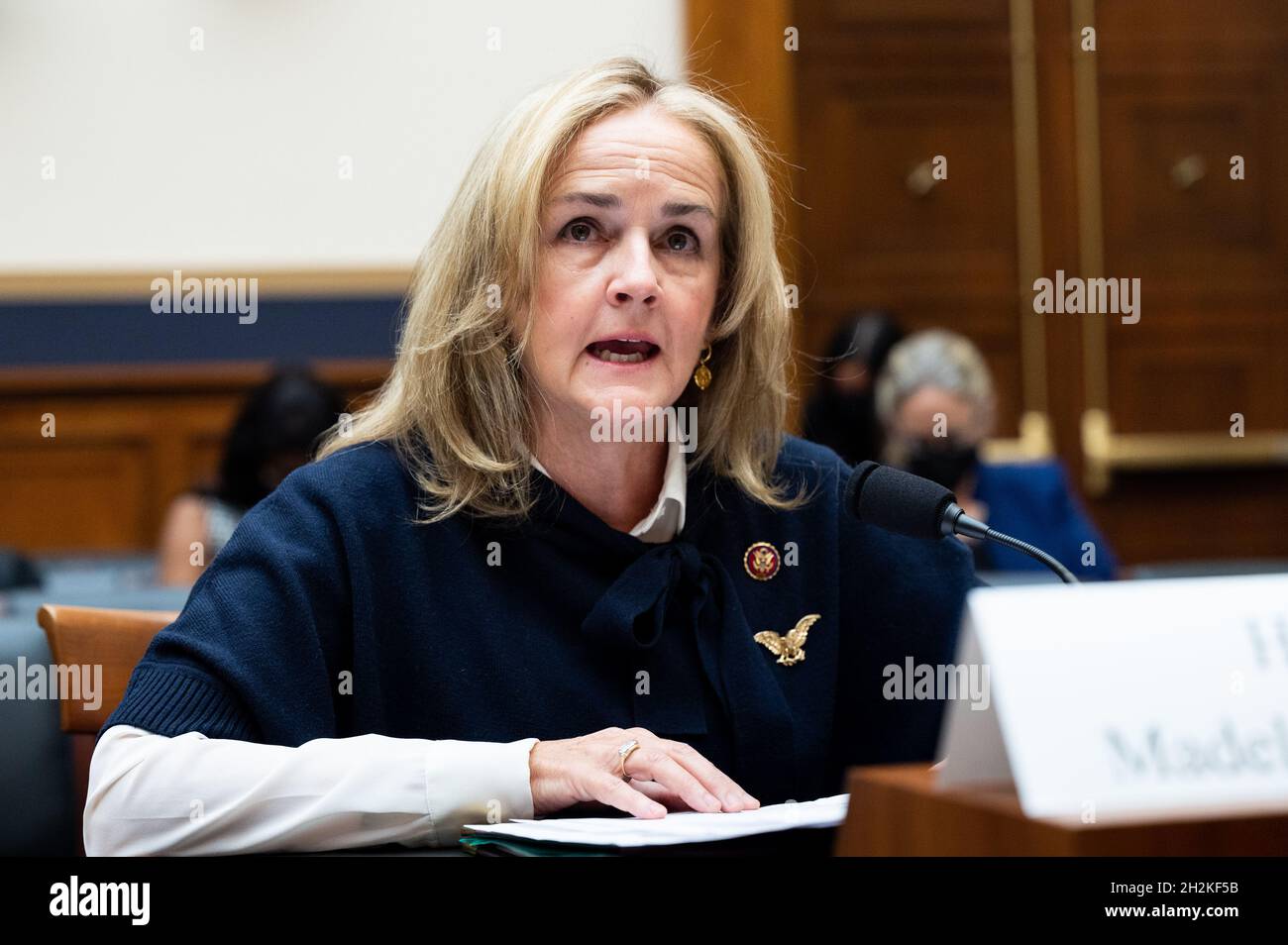 Washington DC, États-Unis.22 octobre 2021.La représentante des États-Unis, Madeleine Dean (D-PA), s'exprimant lors d'une audience de la Commission judiciaire de la Chambre des communes.Crédit : SOPA Images Limited/Alamy Live News Banque D'Images