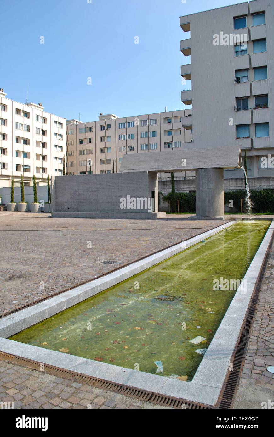 Segrate, Milan, Lombardie, Italie: Le monument étonnant pour les partisans conçu par Aldo Rossi pritzker prix architecte Banque D'Images