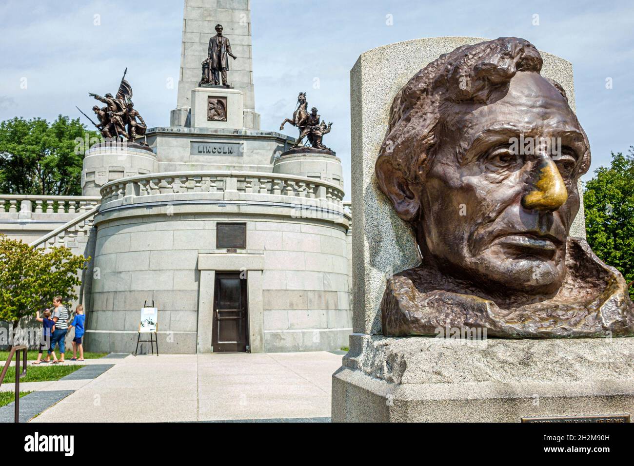Springfield Illinois, cimetière Oak Ridge, site historique d'État Abraham Lincoln Tomb & War Memorials, monument commémoratif sculpture Gutzon Borglum sculpteur Banque D'Images
