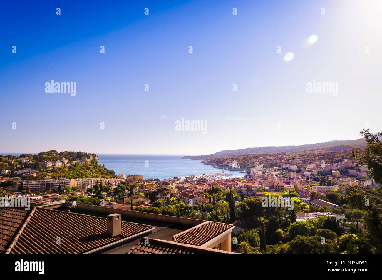 Vue panoramique sur la ville de Cassis en France Banque D'Images