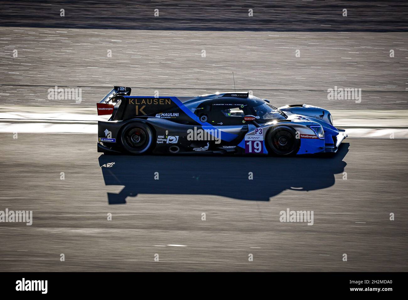 19 Maulini Nicolas (che), Bell Matthew (gbr), Kruetten Niklas (deu), Cool Racing, Ligier JS P320 - Nissan, action pendant les 2021 4 heures de Portimao, 5e tour de la série européenne le Mans 2021, du 21 au 24 octobre 2021 sur le circuit international de l'Algarve, à Portimao, Portugal - photo :Paulo Maria/DPPI/LiveMedia Banque D'Images 19 Maulini Nicolas (che), Bell Matthew (gbr), Kruetten Niklas (deu), Cool Racing, Ligier JS P320 - Nissan, action pendant les 2021 4 heures de Portimao, 5e tour de la série européenne le Mans 2021, du 21 au 24 octobre 2021 sur le circuit international de l'Algarve, à Portimao, Portugal - photo :Paulo Maria/DPPI/LiveMedia Banque D'Images