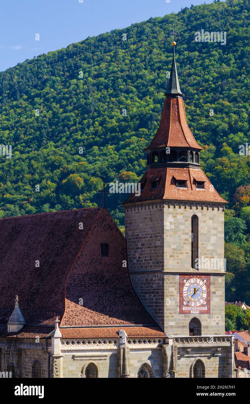 L'église noire dans le centre historique de Brasov, Roumanie.C'est la plus grande église de Roumanie et représentative du style gothique roumain.Il da Banque D'Images