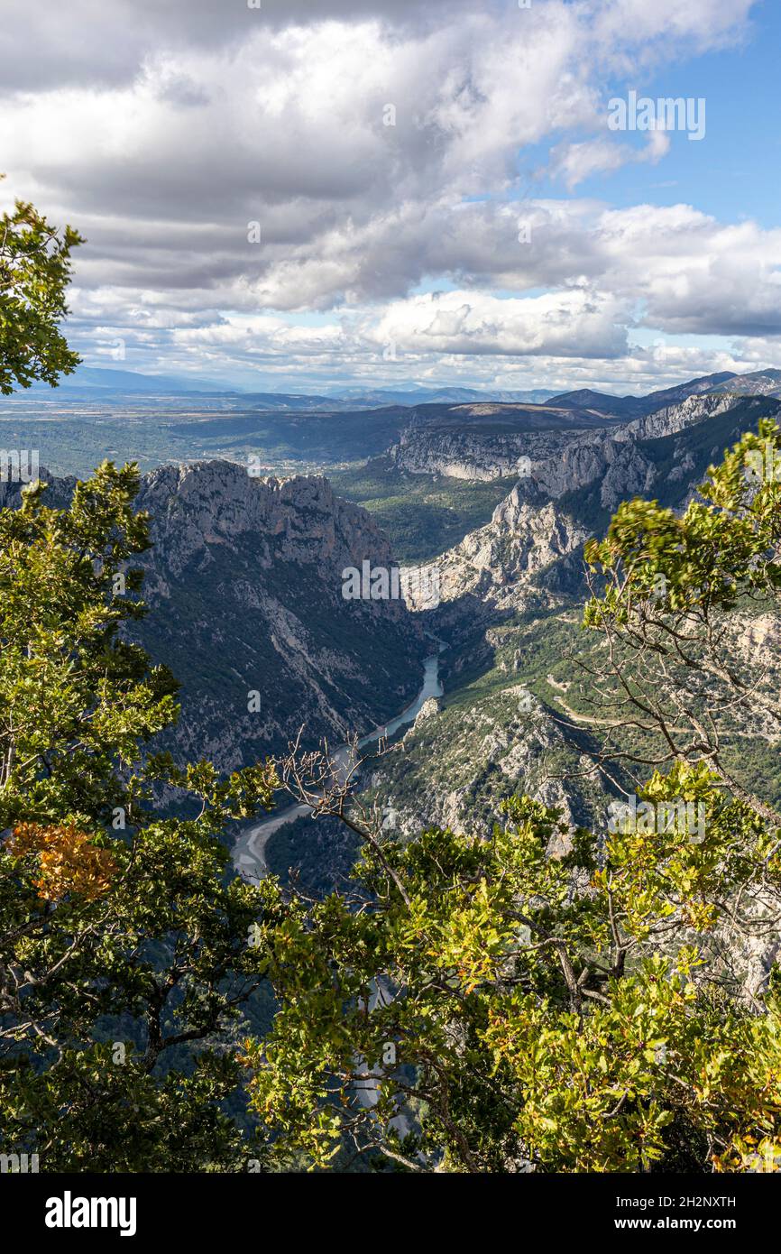La gorge du Verdon est un canyon situé dans la région Provence-Alpes-Côte d'Azur du Sud-est de la France. Banque D'Images