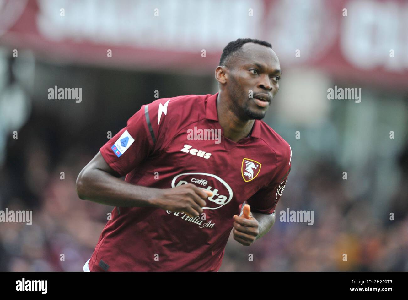 Nwanko Simy joueur de Salernitana, pendant le match de la série italienne Un championnat entre Salernitana vs Empoli résultat final 2-4 , match joué au stade Aerechi à Salerno.Salerno, Italie, 23 octobre 2021.(Photo par Vincenzo Izzo/Sipa USA) Banque D'Images