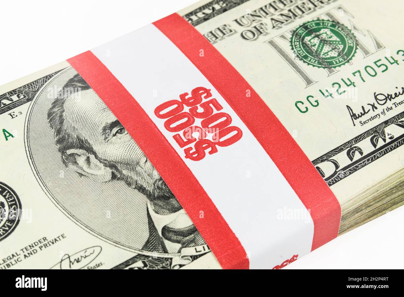 Forfait de cinq cents dollars avec ruban de monnaie en papier. Banque D'Images
