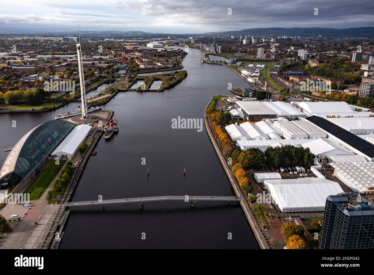 Glasgow, Écosse, Royaume-Uni.23 octobre 2021.PHOTO : vue aérienne de drone en regardant depuis le dessus du site de la COP26.Crédit : Colin Fisher/Alay Live News Banque D'Images