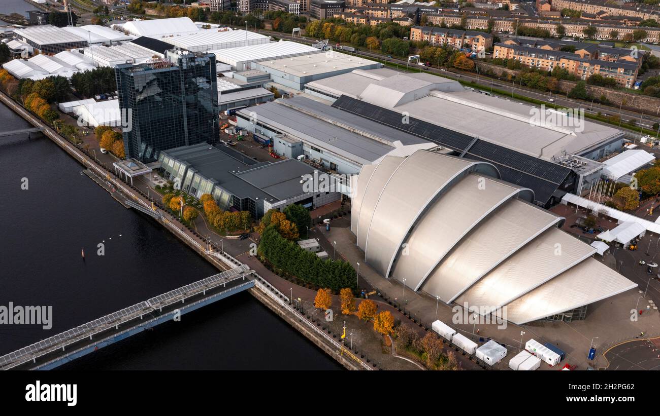 Glasgow, Écosse, Royaume-Uni.23 octobre 2021.PHOTO : vue aérienne de drone en regardant depuis le dessus du site de la COP26.Crédit : Colin Fisher/Alay Live News Banque D'Images