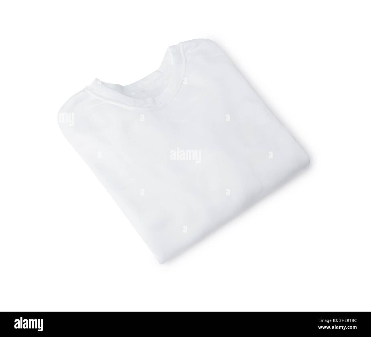 Sweat-shirt blanc plié utilisé comme modèle de conception, isolé sur fond blanc avec un passe-cheveux. Banque D'Images Sweat-shirt blanc plié utilisé comme modèle de conception, isolé sur fond blanc avec un passe-cheveux. Banque D'Images