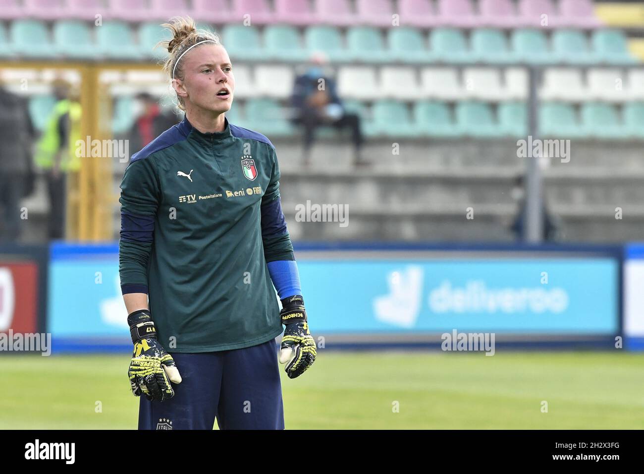 Katja Schroffenegger, d'Italie, lors du tour de qualification de la coupe du monde des femmes de l'UEFA entre L'ITALIE et LA CROATIE, au Stadio Teofilo Patini, le 22 octobre 20 Banque D'Images