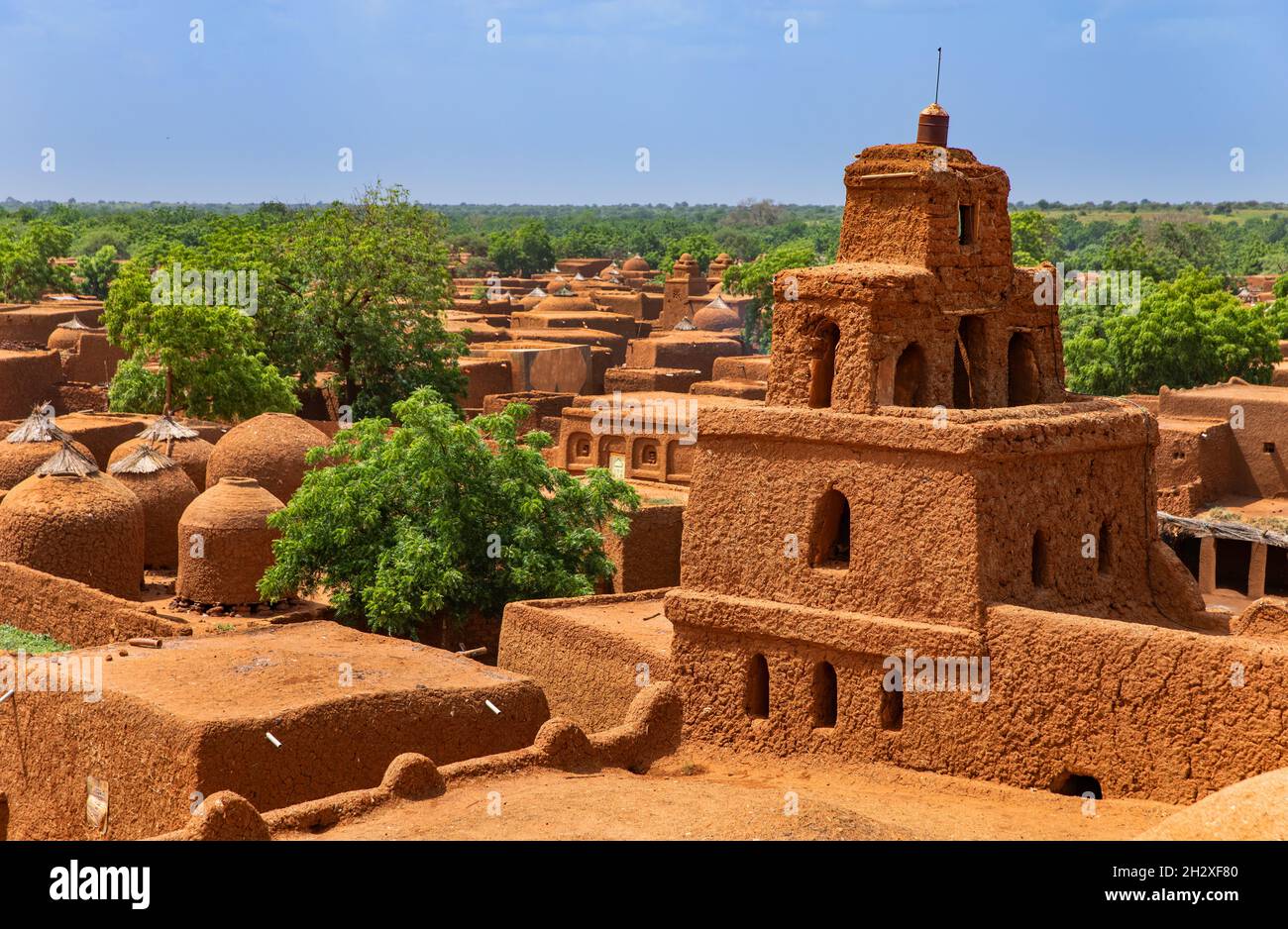 Vue depuis le toit de la Grande Mosquée, village de Yamma, Niger Banque D'Images