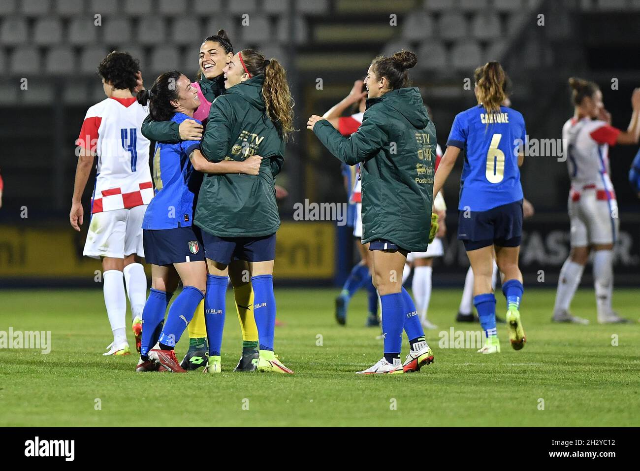 Castel Di Sangro, Italie.22 octobre 2021.Italie Team lors de la coupe du monde des femmes de l'UEFA entre L'ITALIE et LA CROATIE au Stadio Teofilo Patini le 22 octobre 2021 à Castel di Sangro, Italie.Crédit : Agence photo indépendante/Alamy Live News Banque D'Images