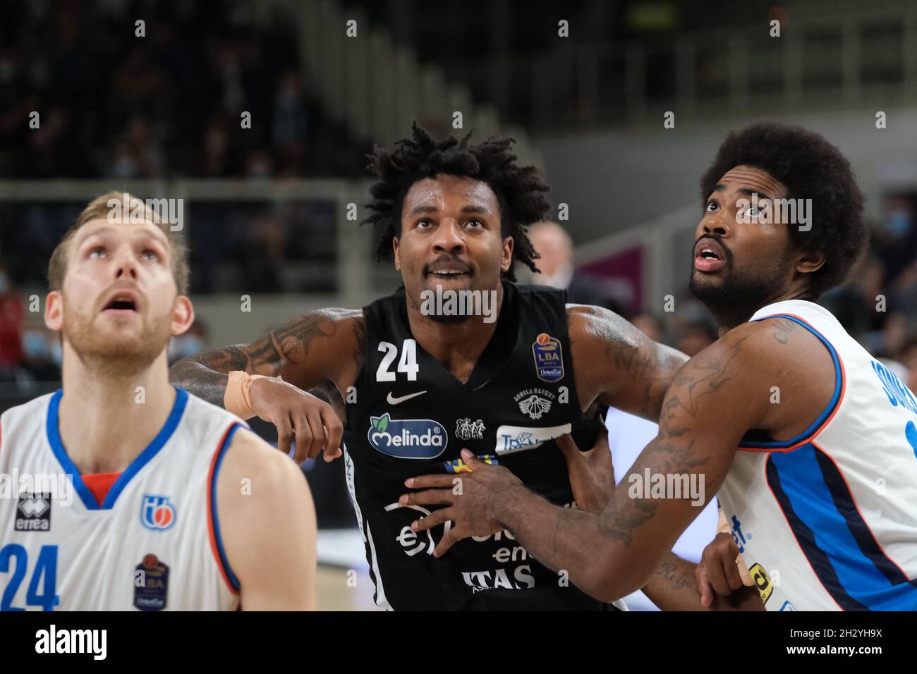 Trento, Italie.24 octobre 2021.Jordan Caroline - Panier Aquila Dolomiti Trentin Energia pendant Dolomiti Energia Trentin vs Nutribullet Trévise Panier, Basketball italien Championnat de série à Trento, Italie, octobre 24 2021 crédit: Agence de photo indépendante/Alamy Live News Banque D'Images