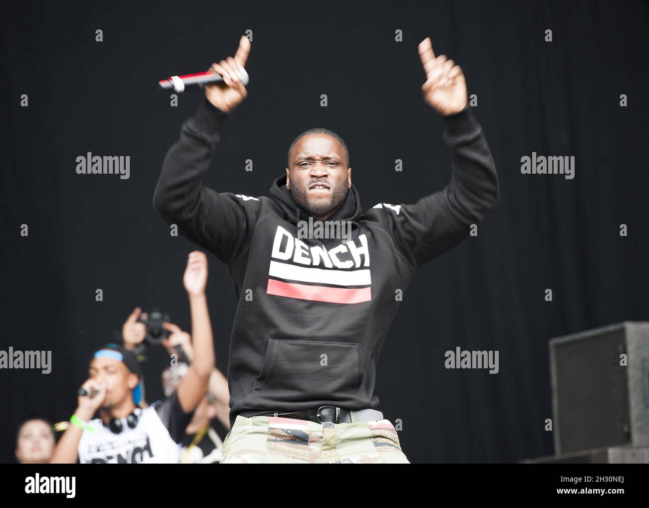 Létal Bizzle (Maxwell Ansah) se produit en direct sur scène le deuxième jour de Bestival 2014, Robin Hill Country Park - Isle of Wight Banque D'Images