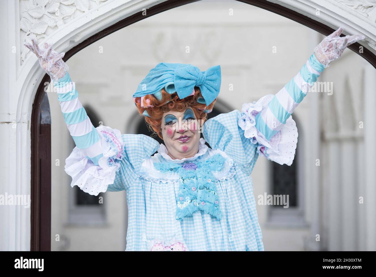 Matthew Kelly en tant que sœur laid assiste au lancement de la presse Cendrillon du Richmond Theatre à Strawberry Hill House à Twickenham, Londres Banque D'Images