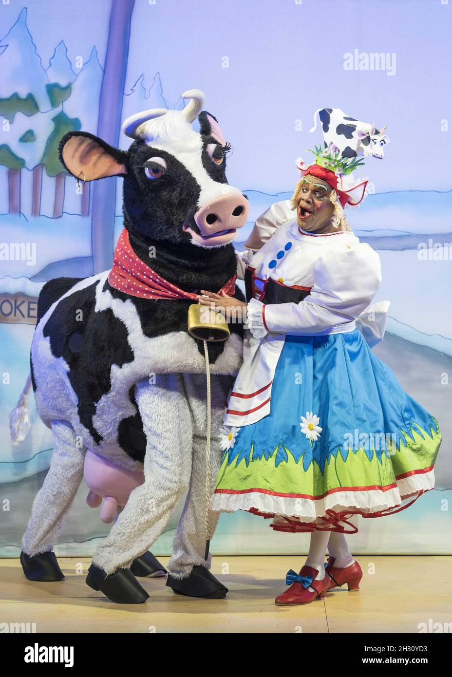 Clive Rowe (Dame Daisy Trott) sur scène lors de l'appel photo du Jack de Hackney Empire et du Beanstalk au Hackney Empire - Londres Banque D'Images